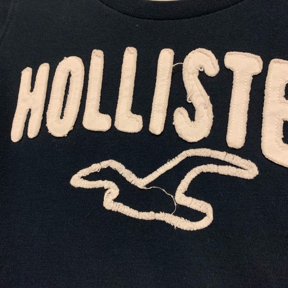 Medium Hollister Top - Picture 3 of 3